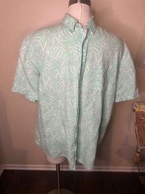 Vineyard Vines  Mint Green ..Mint Condition Angry Short-Sleeve Button-Down Shirt